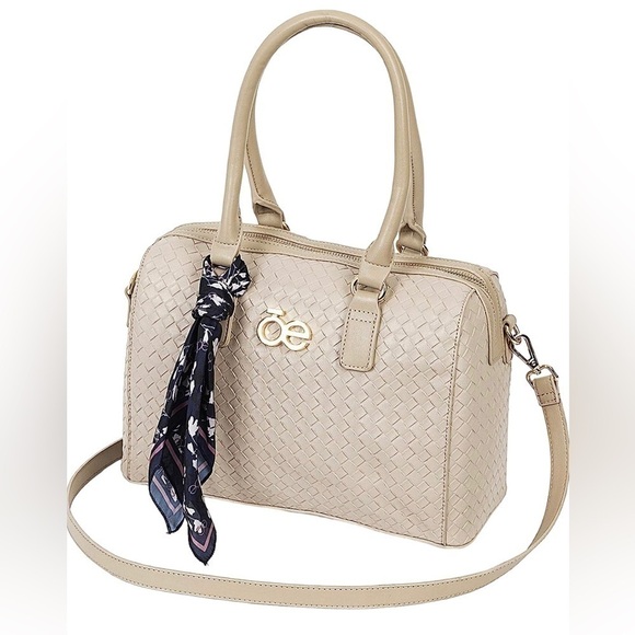 NWT Cloe Fashion Shoulder Handbag for Woman - Picture 1 of 6